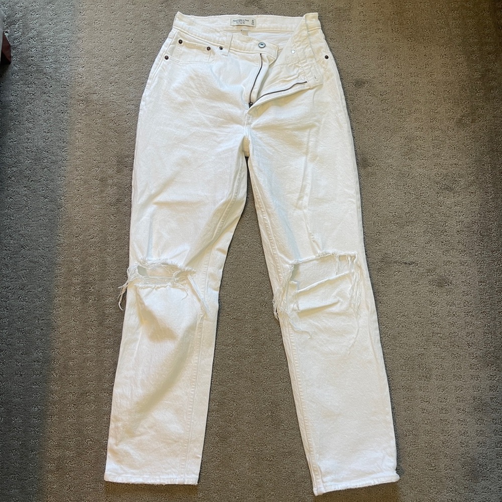 Abercrombie Curve Love 90s Straight Ultra High Rise